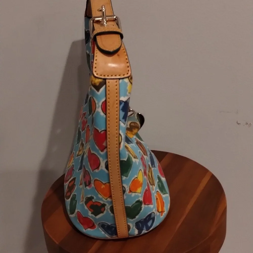 Dooney & Bourke Heart Hobo Vintage Coated Canvas Multi Color Bag And Zipper GUC - Picture 16 of 16